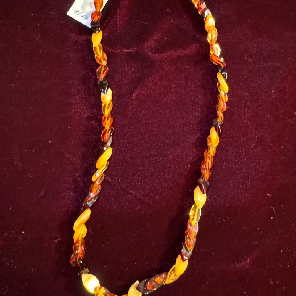 Genuine Baltic Amber Beaded Necklace - Picture 3 of 6